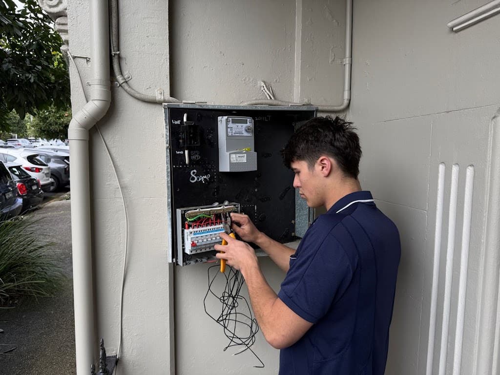 Scott Electrics